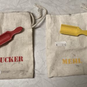 Haba - Kaufladenzubehör - Zucker und Mehl Sack mit Abfüllschaufel