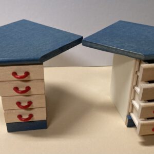 Bodo Hennig - Eckschrank natur/blau mit 4 Schubladen und roten Griffen